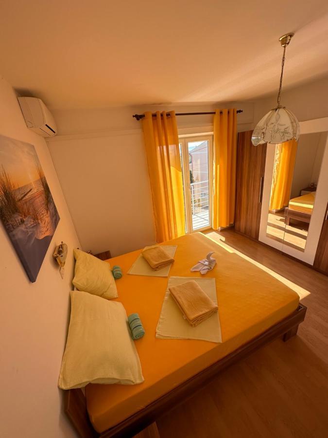 Apartmani Tariba Banjol Exterior photo
